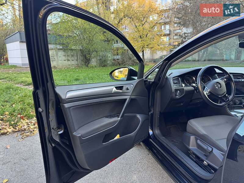 Хэтчбек Volkswagen e-Golf 2019 в Ужгороде фото 11 Хэтчбек Volkswagen e-Golf 2019 в Ужгороде