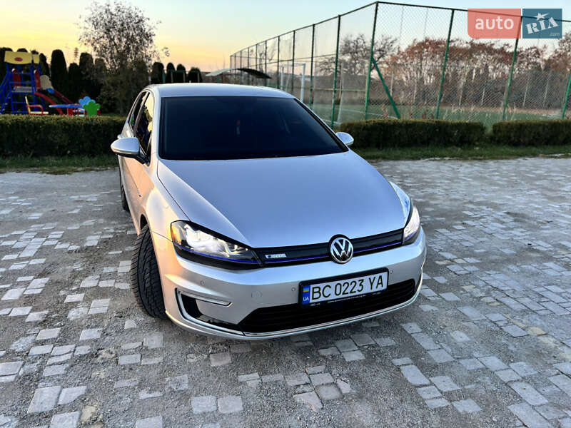 Хетчбек Volkswagen e-Golf 2014 в Тернополі
