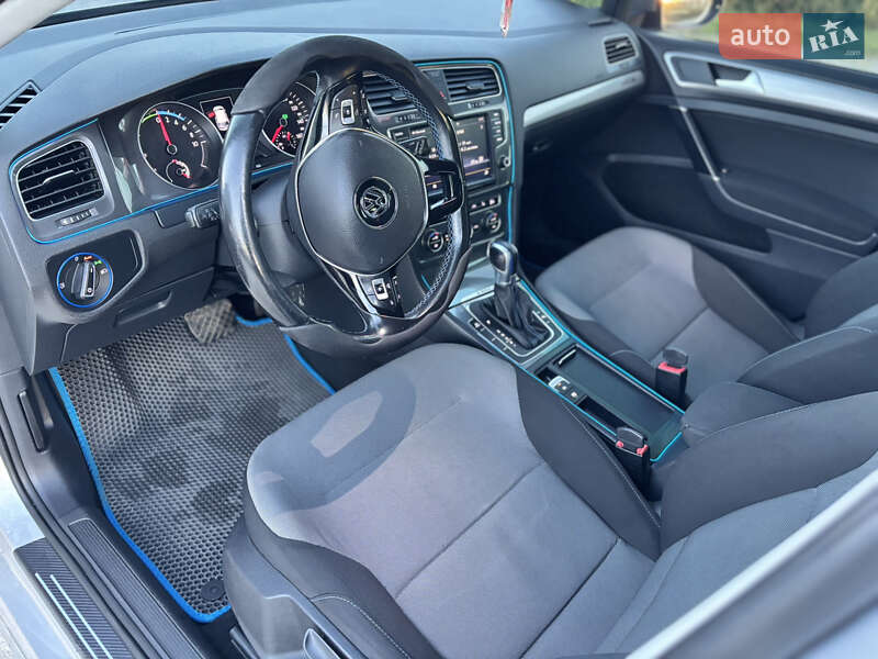 Хетчбек Volkswagen e-Golf 2014 в Тернополі