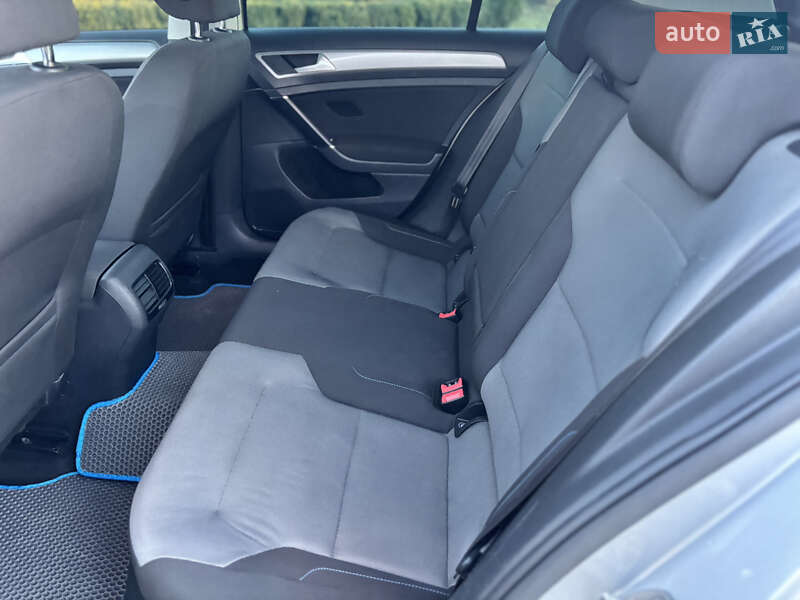 Хетчбек Volkswagen e-Golf 2014 в Тернополі