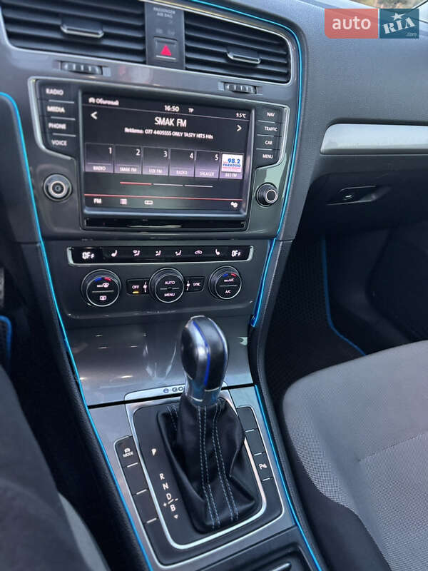 Хетчбек Volkswagen e-Golf 2014 в Тернополі