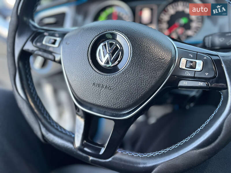 Хетчбек Volkswagen e-Golf 2014 в Тернополі