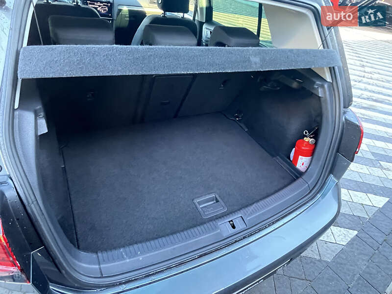 Хэтчбек Volkswagen e-Golf 2019 в Львове