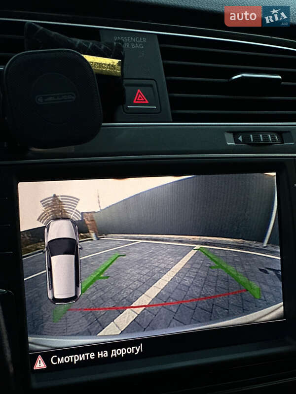 Хэтчбек Volkswagen e-Golf 2016 в Самборе фото 27 Хэтчбек Volkswagen e-Golf 2016 в Самборе