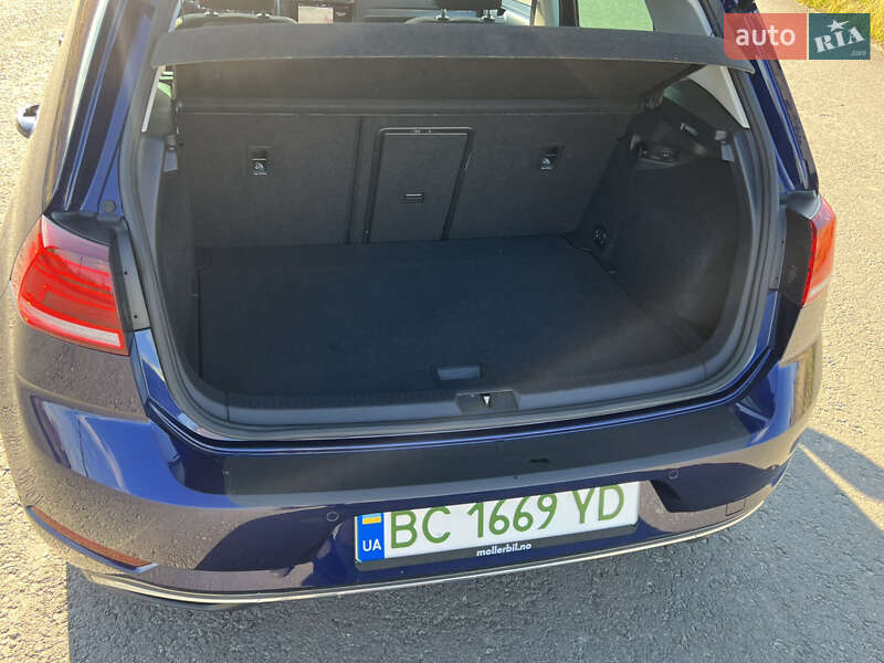 Хэтчбек Volkswagen e-Golf 2018 в Дрогобыче