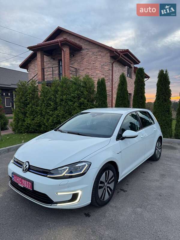 Volkswagen e-Golf 2017