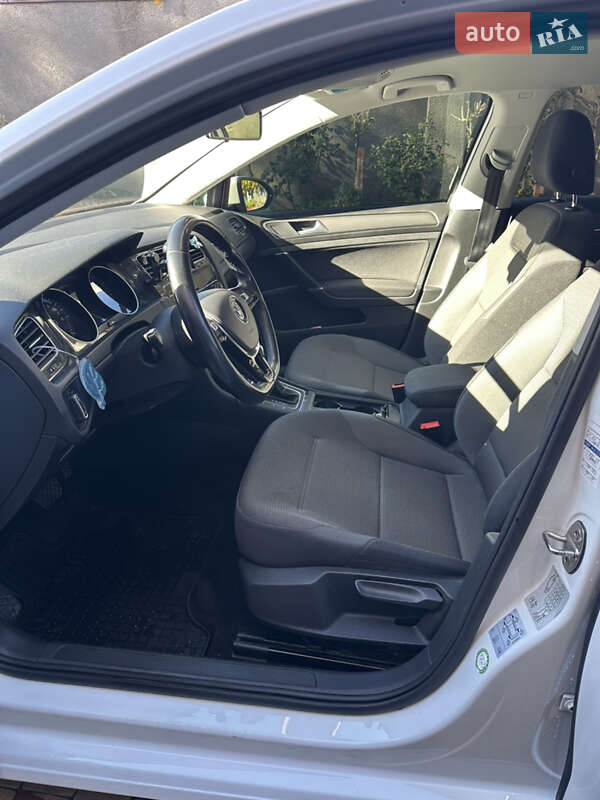 Хетчбек Volkswagen e-Golf 2020 в Одесі