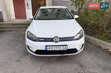 Хэтчбек Volkswagen e-Golf 2015 в Житомире