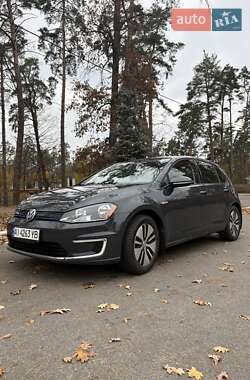 Хетчбек Volkswagen e-Golf 2016 в Києві