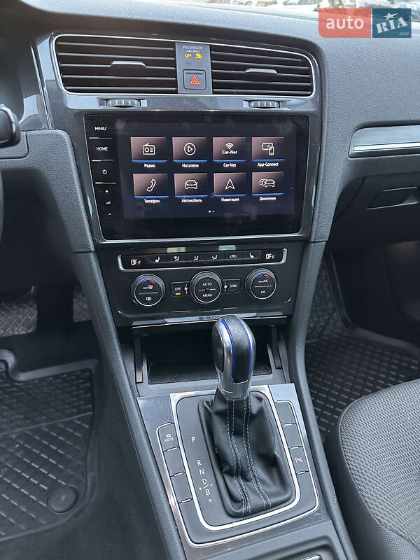Хэтчбек Volkswagen e-Golf 2019 в Харькове