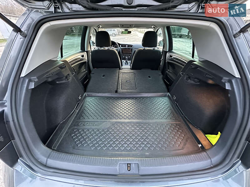 Хэтчбек Volkswagen e-Golf 2019 в Харькове