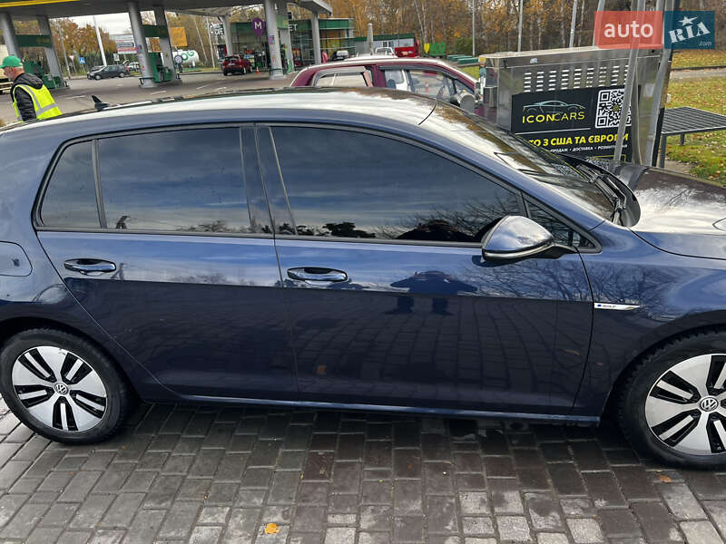Хетчбек Volkswagen e-Golf 2016 в Рівному