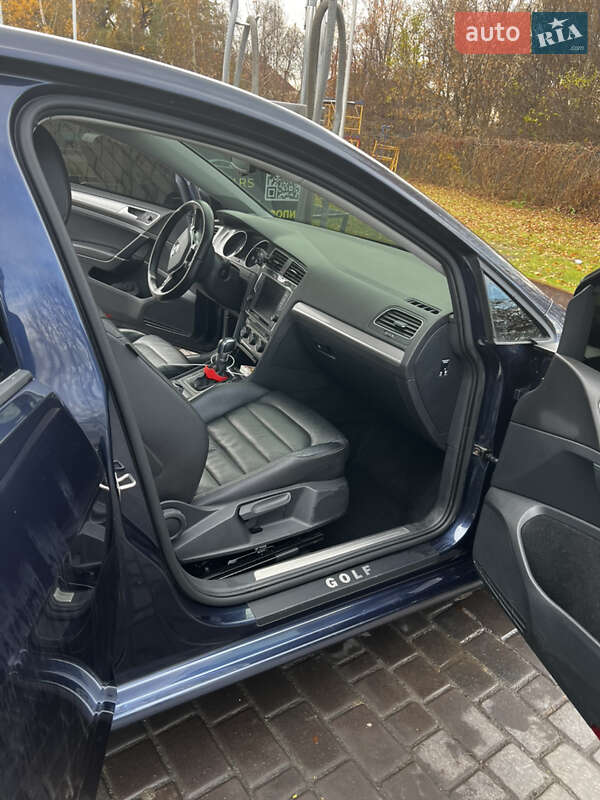 Хетчбек Volkswagen e-Golf 2016 в Рівному