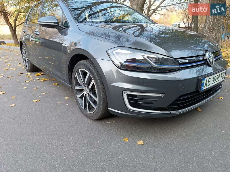 Хетчбек Volkswagen e-Golf 2020 в Дніпрі фото 4 Хетчбек Volkswagen e-Golf 2020 в Дніпрі
