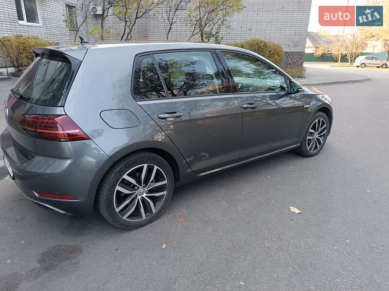 Хетчбек Volkswagen e-Golf 2020 в Дніпрі фото 18 Хетчбек Volkswagen e-Golf 2020 в Дніпрі