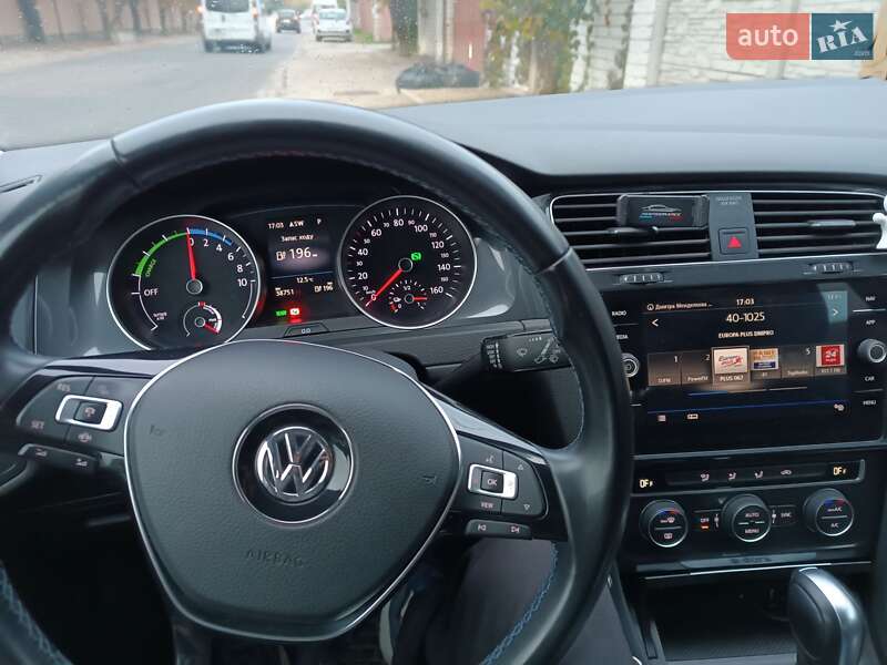 Хетчбек Volkswagen e-Golf 2020 в Дніпрі фото 32 Хетчбек Volkswagen e-Golf 2020 в Дніпрі