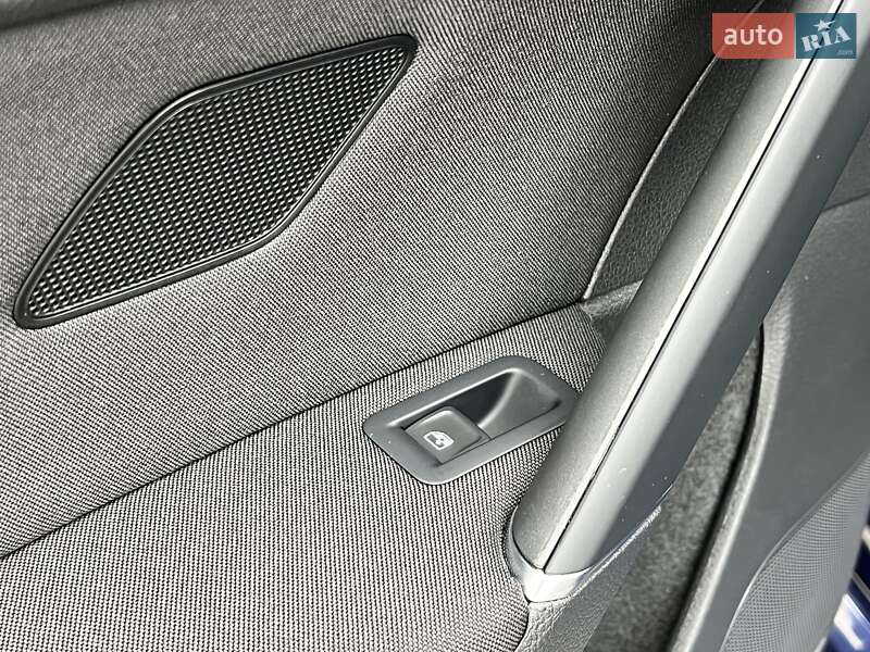 Хэтчбек Volkswagen e-Golf 2018 в Ровно фото 50 Хэтчбек Volkswagen e-Golf 2018 в Ровно