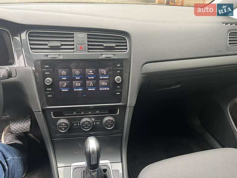 Хэтчбек Volkswagen e-Golf 2020 в Бердичеве