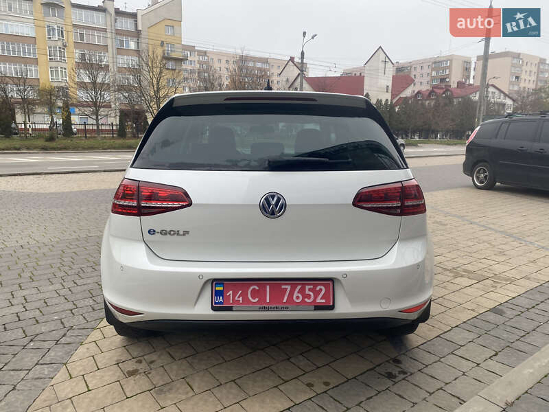 Хэтчбек Volkswagen e-Golf 2016 в Ивано-Франковске