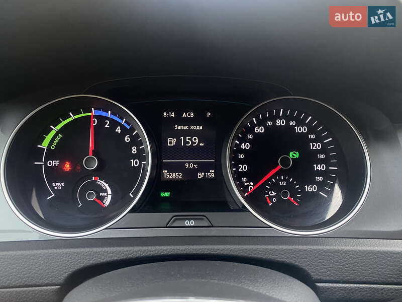 Хэтчбек Volkswagen e-Golf 2016 в Ивано-Франковске