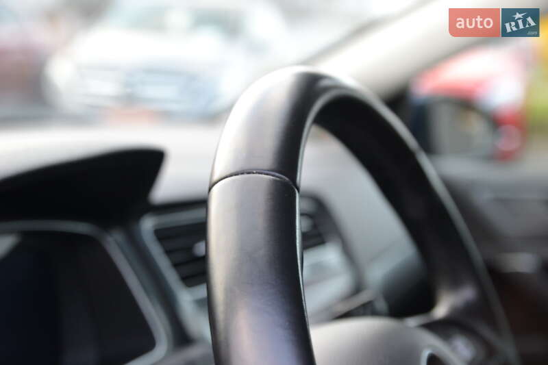 Хэтчбек Volkswagen e-Golf 2018 в Луцке