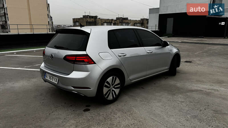 Хэтчбек Volkswagen e-Golf 2019 в Киеве