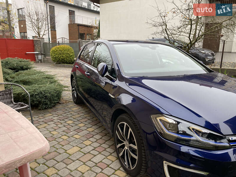 Хэтчбек Volkswagen e-Golf 2018 в Львове фото 3 Хэтчбек Volkswagen e-Golf 2018 в Львове