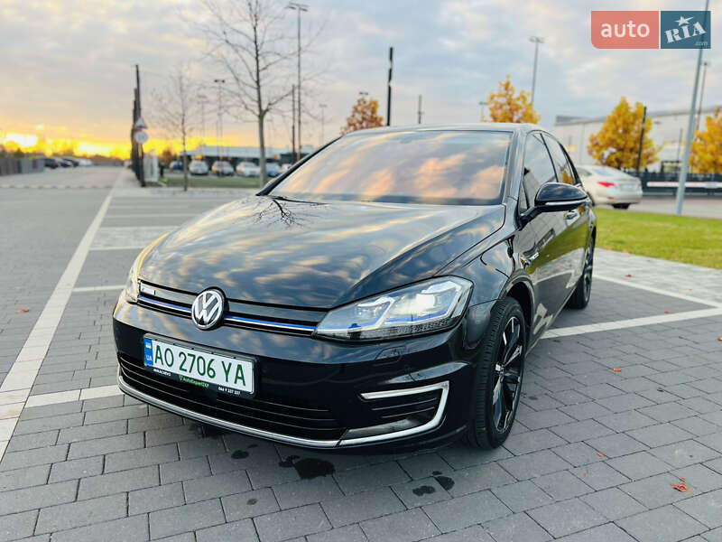 Хэтчбек Volkswagen e-Golf 2018 в Мукачево
