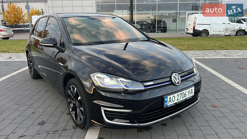 Хэтчбек Volkswagen e-Golf 2018 в Мукачево