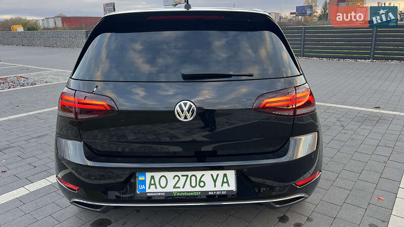 Хэтчбек Volkswagen e-Golf 2018 в Мукачево