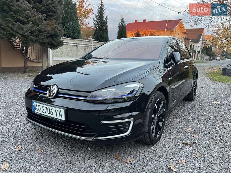 Хэтчбек Volkswagen e-Golf 2018 в Мукачево