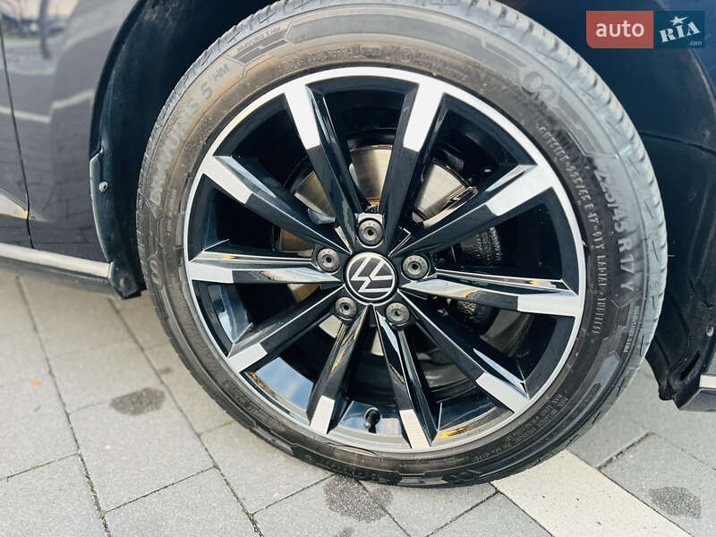 Хэтчбек Volkswagen e-Golf 2018 в Мукачево