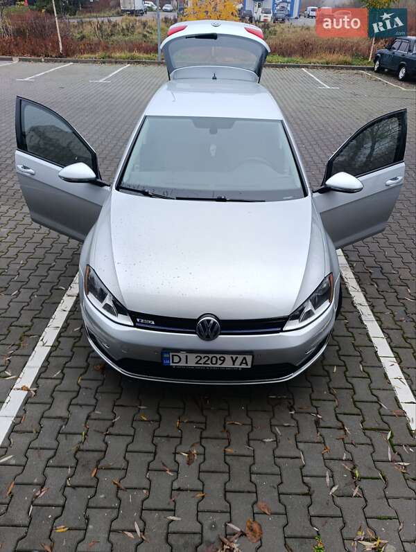 Хэтчбек Volkswagen e-Golf 2015 в Хмельницком фото 3 Хэтчбек Volkswagen e-Golf 2015 в Хмельницком