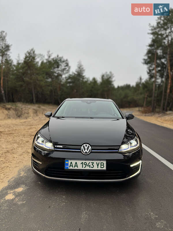 Хетчбек Volkswagen e-Golf 2019 в Києві