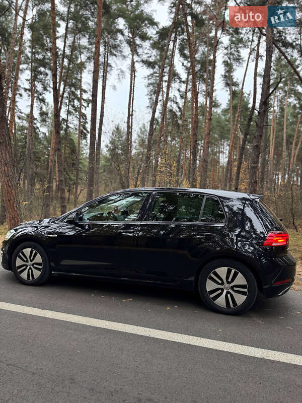 Хетчбек Volkswagen e-Golf 2019 в Києві