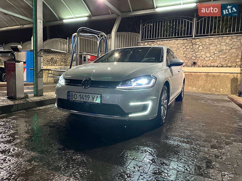 Хэтчбек Volkswagen e-Golf 2018 в Тернополе