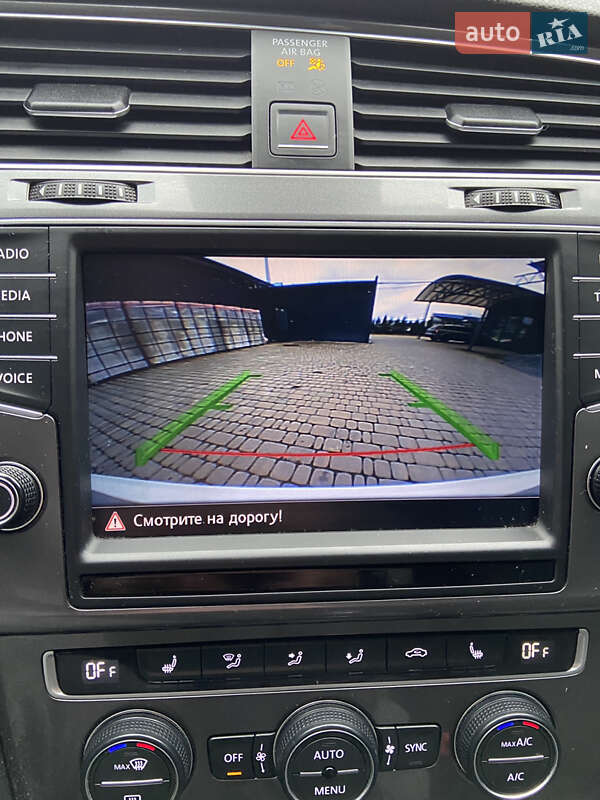 Хетчбек Volkswagen e-Golf 2014 в Львові