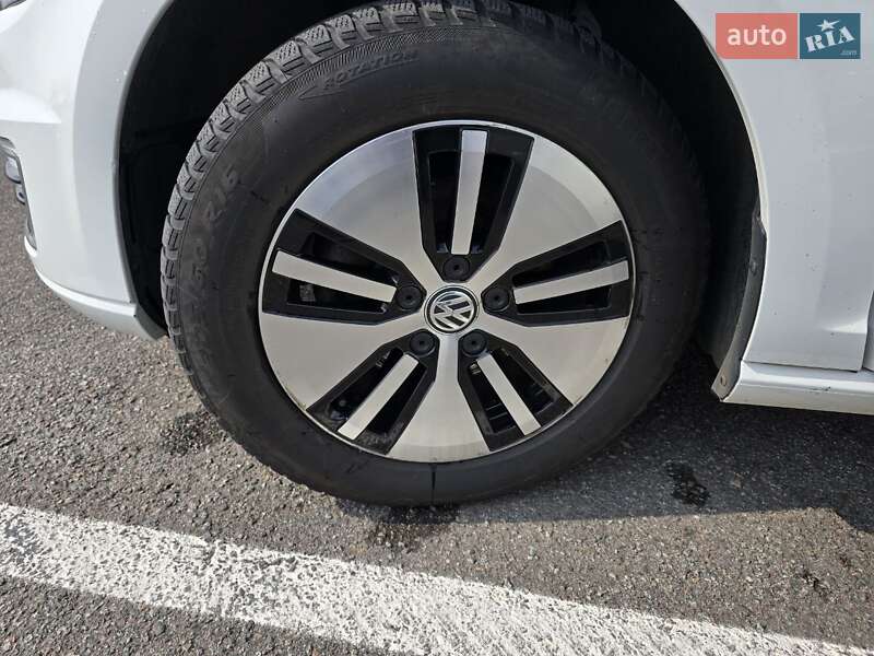 Хэтчбек Volkswagen e-Golf 2020 в Ровно