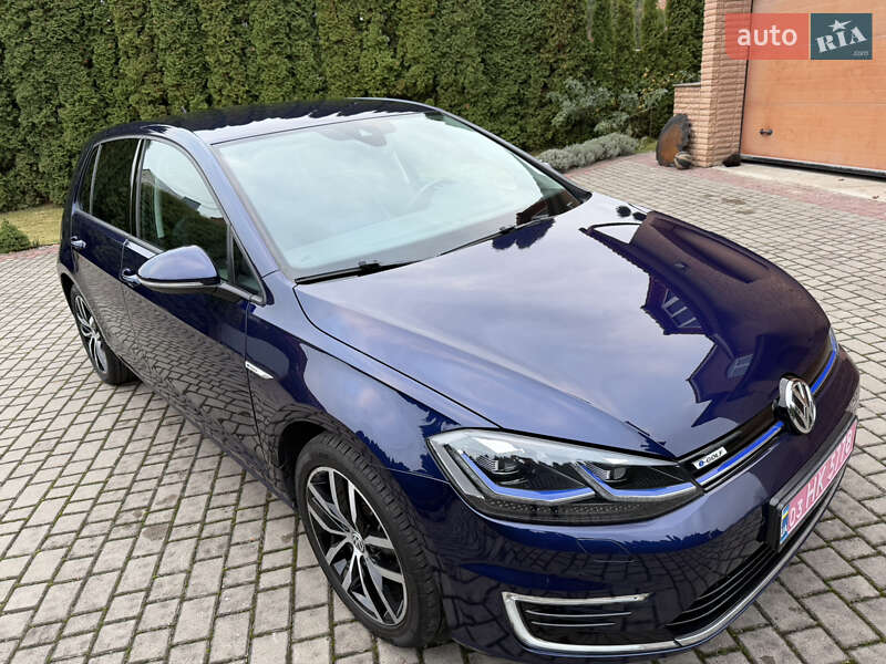 Хэтчбек Volkswagen e-Golf 2019 в Ровно
