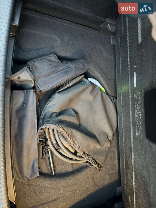 Хэтчбек Volkswagen e-Golf 2019 в Ровно