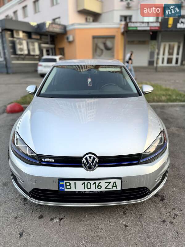 Volkswagen e-Golf 2014