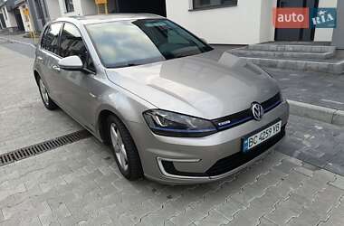 Хетчбек Volkswagen e-Golf 2015 в Львові
