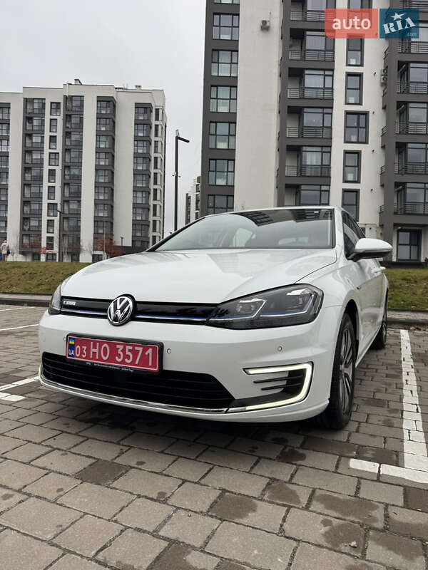 Хэтчбек Volkswagen e-Golf 2019 в Луцке
