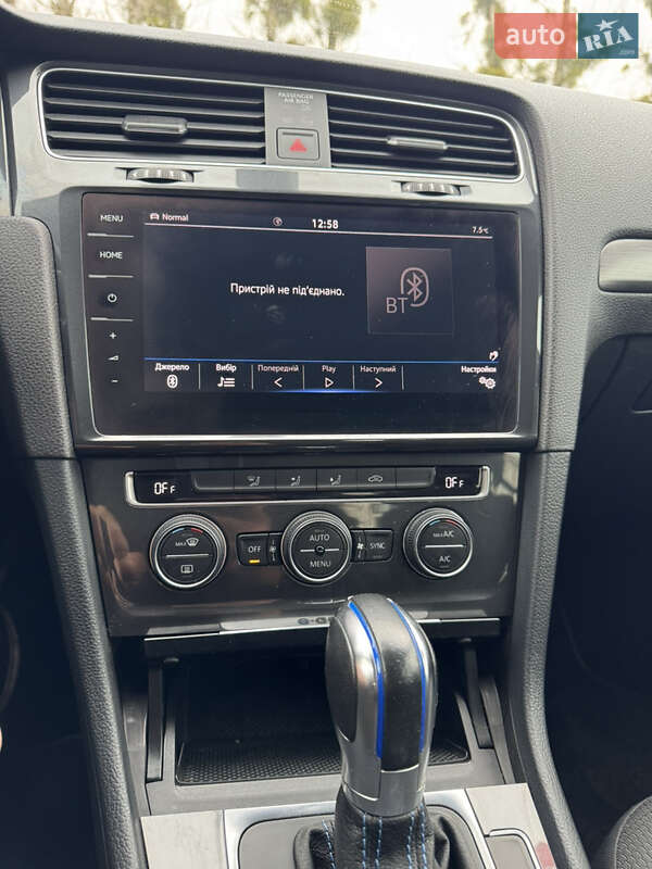 Хэтчбек Volkswagen e-Golf 2019 в Луцке