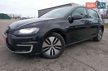 Хетчбек Volkswagen e-Golf 2015 в Києві