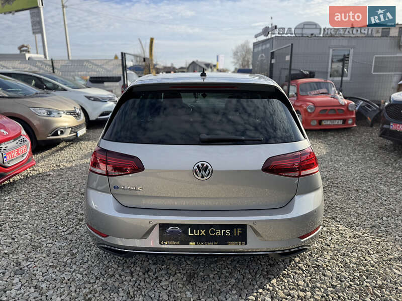 Хэтчбек Volkswagen e-Golf 2018 в Ивано-Франковске