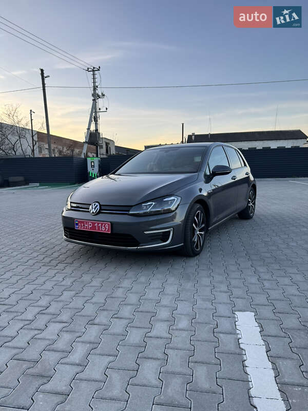 Хэтчбек Volkswagen e-Golf 2018 в Ковеле фото 12 Хэтчбек Volkswagen e-Golf 2018 в Ковеле