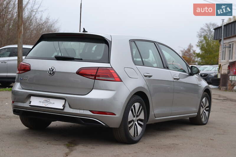 Хэтчбек Volkswagen e-Golf 2018 в Луцке