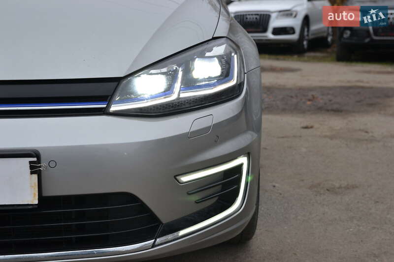 Хэтчбек Volkswagen e-Golf 2018 в Луцке