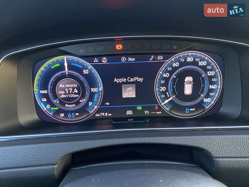 Хэтчбек Volkswagen e-Golf 2018 в Львове